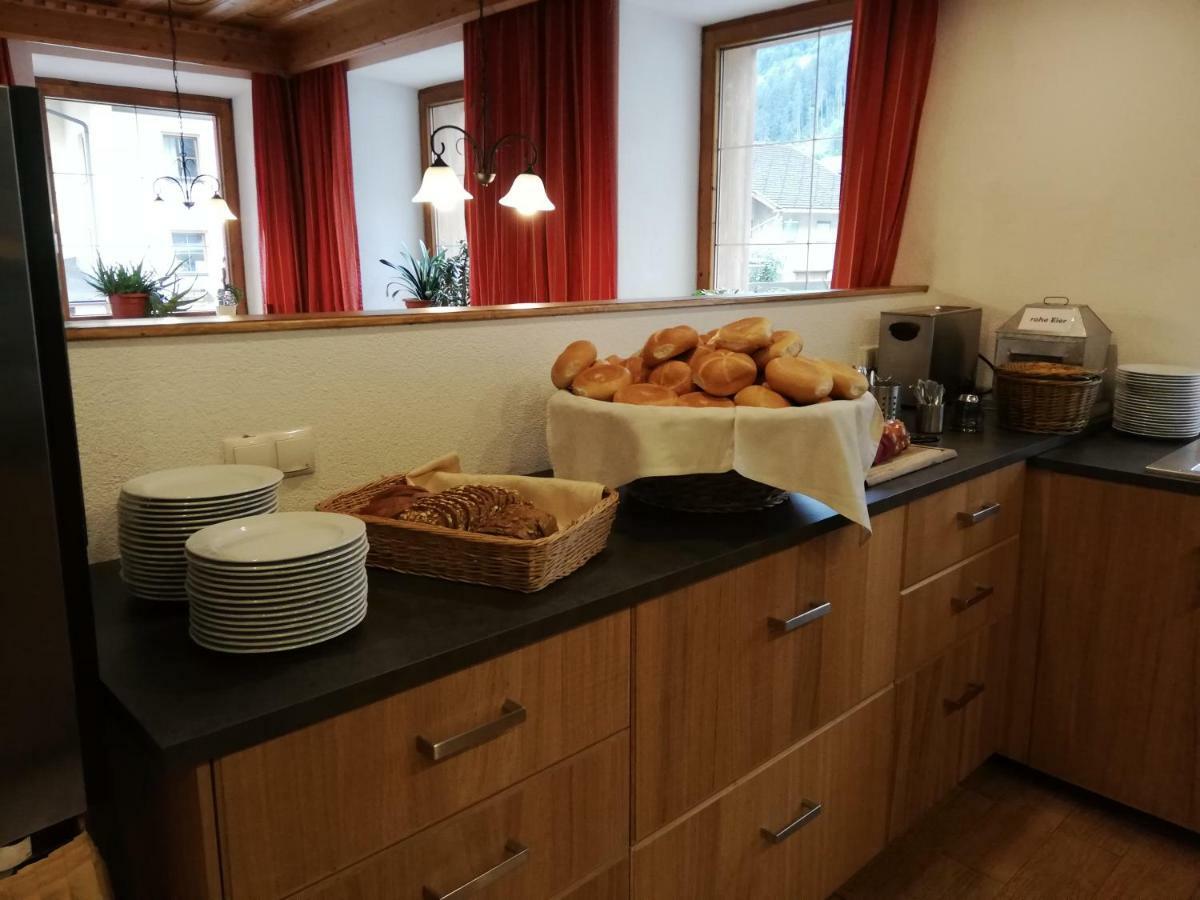 Gasthof Zellerstuben 齐勒河谷采尔 外观 照片